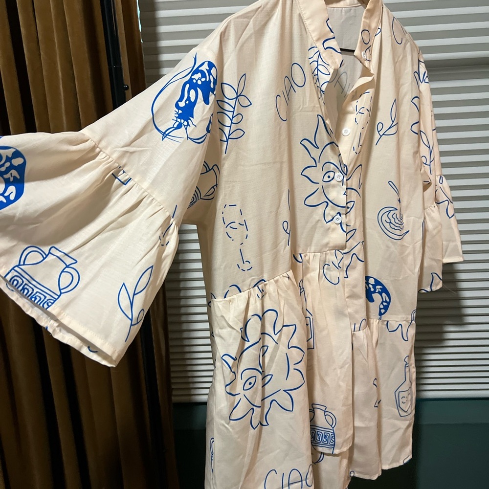 Commense Oversized Sun Print
Short Dress